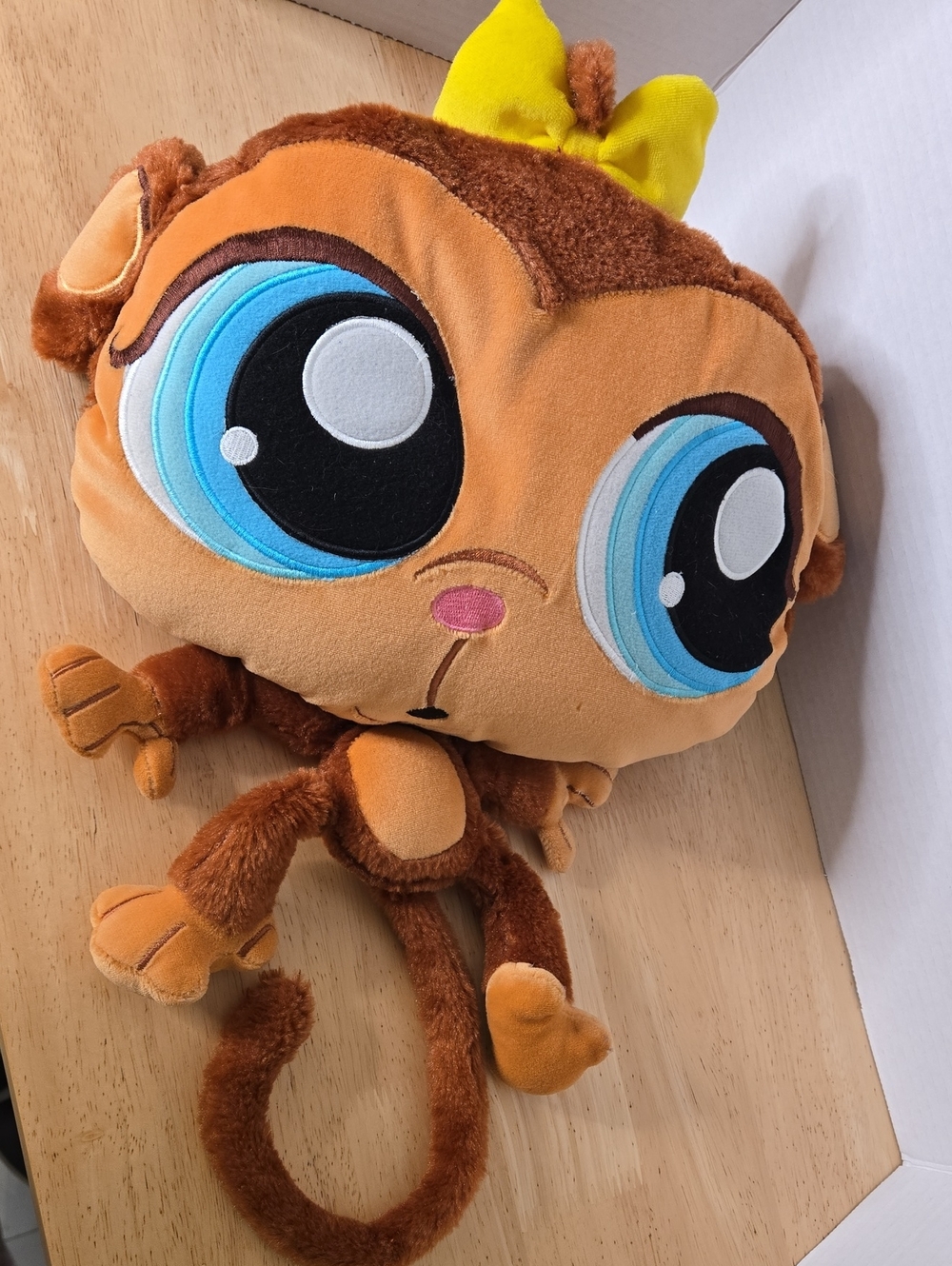 Hasbro Littlest Pet Shop 2008 Big Eyes Big Head Monkey Plush Stuffed Animal